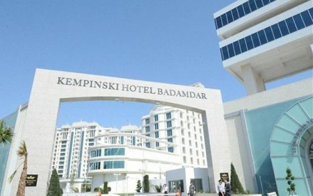 Kəmaləddin Heydərovla Əli Həsənovun yanan bina ilə bağlı anlaşması - TƏFƏRRÜAT