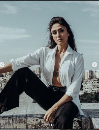 Pərvin Abıyevanı bu fotolara görə qınadılar Pərvin Abıyevanı bu fotolara görə qınadılar