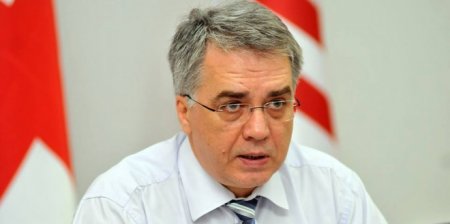 Səhiyyyə naziri istefaya gedir - Baş nazirlə də görüşdü - Foto Səhiyyyə naziri istefaya gedir - Baş nazirlə də görüşdü - Foto